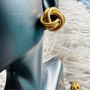 Vintage Knot Pierced Earrings